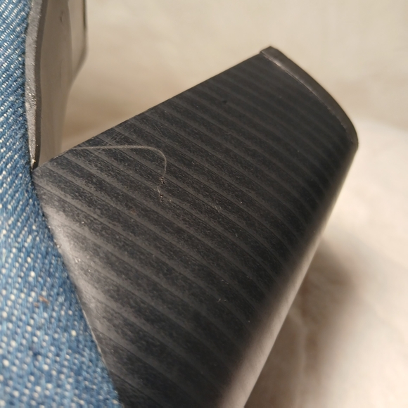 Stylish Blue Denim Block 4" Heel Boots Size 8 1/2 - Picture 11 of 12